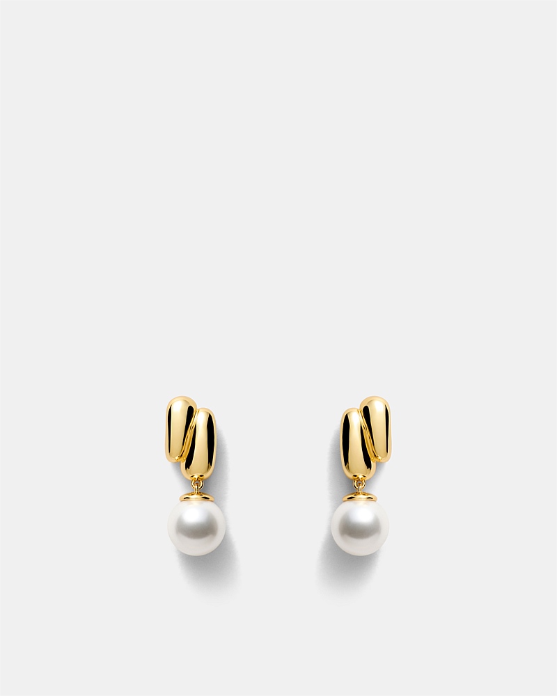 Classique Pearl Drop Earrings