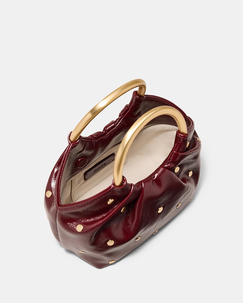 Goldie Ring Grab