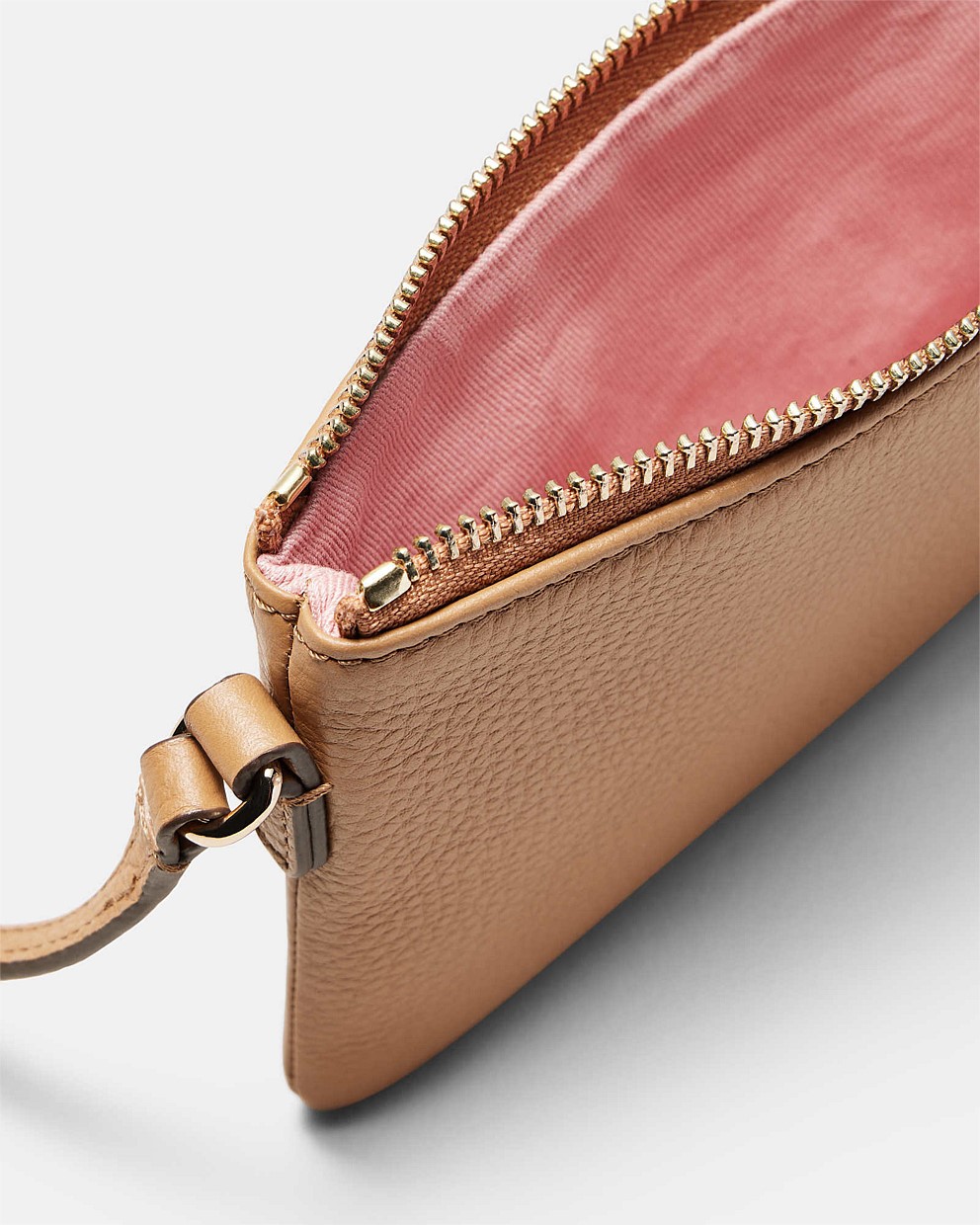 【MIMCO】Rhiannon Pouch Crossbody Bag/クロスボディ/レザー Mimco Rhiannon Pouch Crossbody | David Jones