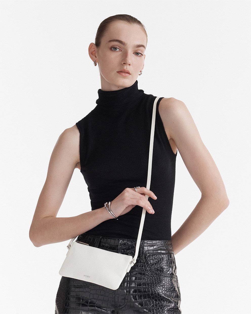 【MIMCO】Rhiannon Pouch Crossbody Bag/クロスボディ/シンプル White Rhiannon Pouch Crossbody Bag - Wallets & Pouches | Mimco